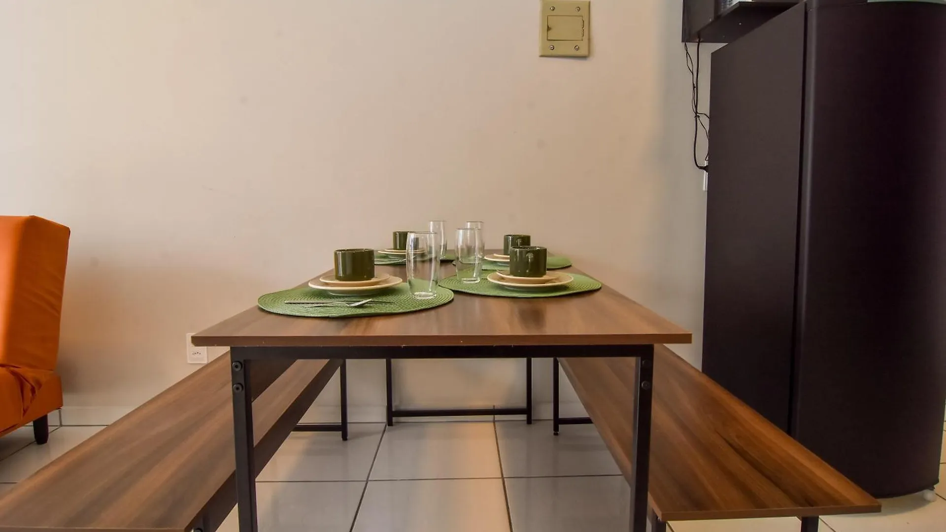 Custo Beneficio P/ 4 Hospedes Na Rua 1000 P1947 Balneário Camboriú 0*,  Brasilien
